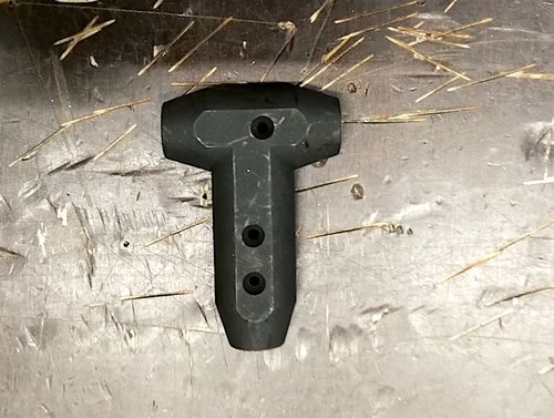 T - Verbindung  für  Seile  16 mm Ø - einteilig, starr - schwarz - mit Schraube
