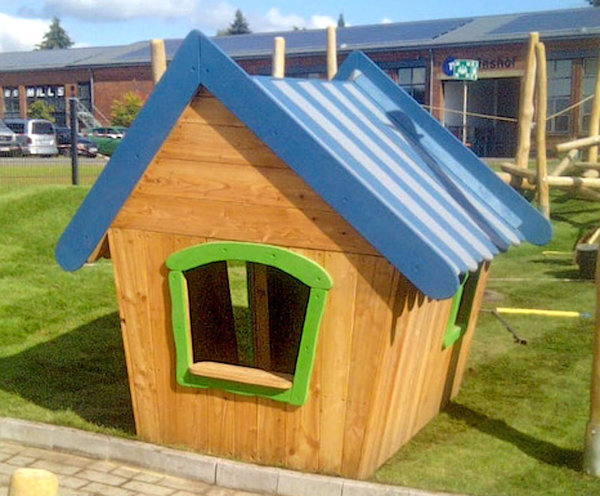 Spielhaus „Butik“ aus Lärchenholz